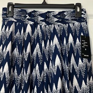NWT - Wide Leg Pants - Size Small